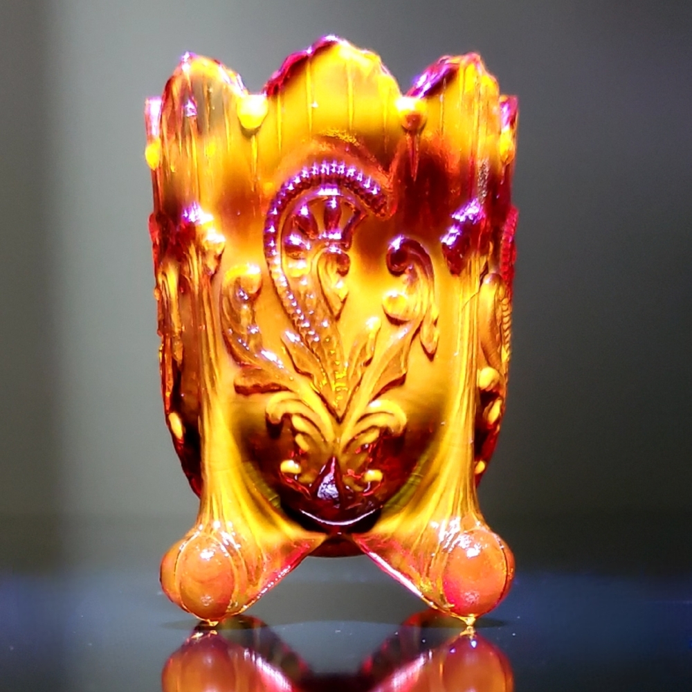 GLOWS Vntg Amberina Cadmium Glass "Inverted Fan & Feather" Toothpick Holder